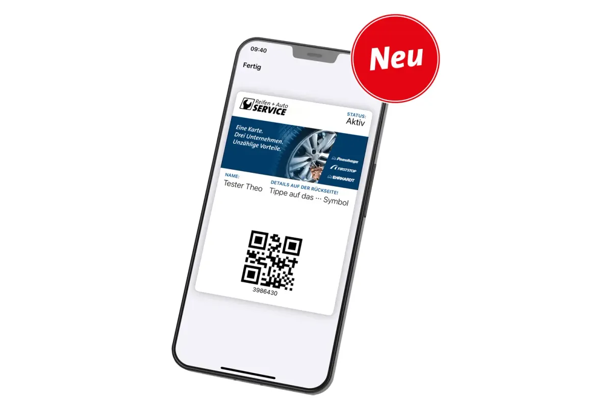 Mobiltelefon zeigt eine aktive digitale Kundenkarte mit QR-Code und Hinweis „Neu“