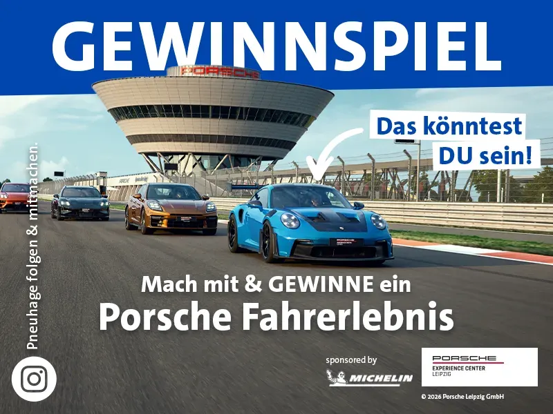 Infos zum Preis des Pneuhage Social-Media-Gewinnspiels sponsored by Michelin, im Hintergrund ein Bild eines Porsche Experience Centers mit 3 Porsche Fahrzeugen auf der Rennstrecke